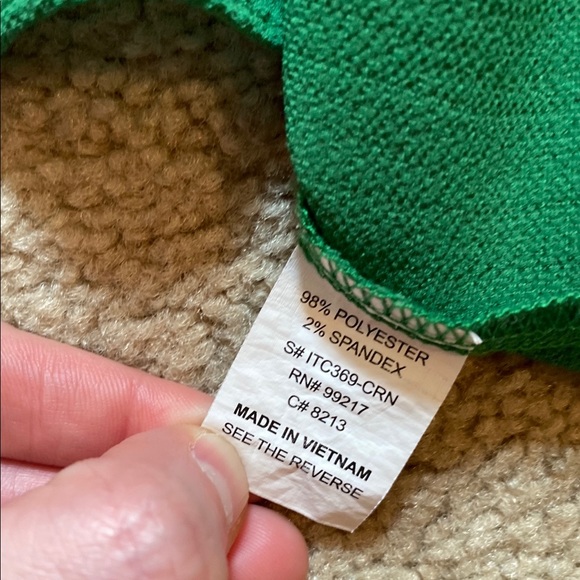 Green Top - Picture 2 of 3